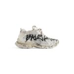 Runner Graffiti Sneaker in white and black mesh and nylon