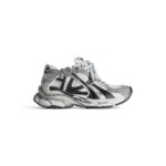 Runner Sneaker in grey, white and black nylon and suede-like fabric