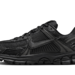 Nike Vomero 5 Triple Black