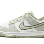 Nike Dunk Low SE Fleece Green